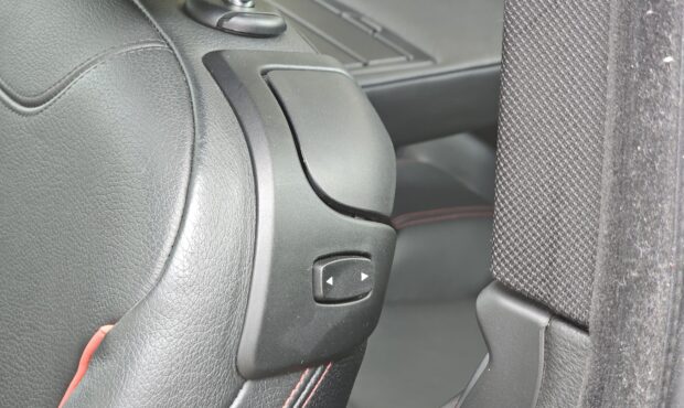 Миниатюра 30 BMW 4 Series 2016