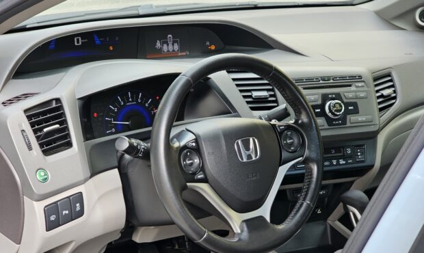 Мініатюра 30 Honda Civic 2012
