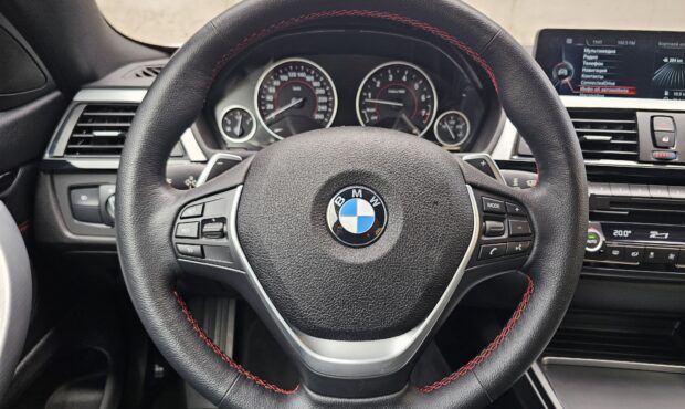 Миниатюра 38 BMW 4 Series 2016