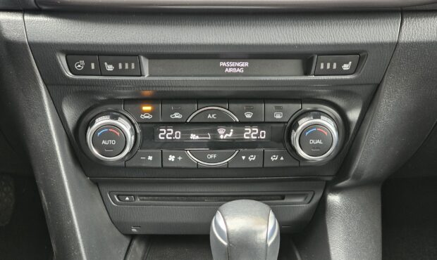 Миниатюра 40 Mazda 3 2018