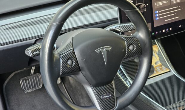 Миниатюра 39 Tesla Model 3 Dual Motor Long Range 2019