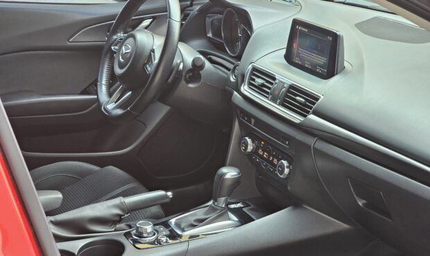 Миниатюра 45 Mazda 3 2017