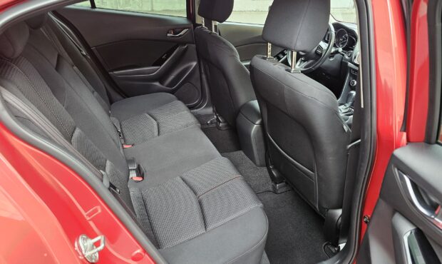 Миниатюра 50 Mazda 3 2018