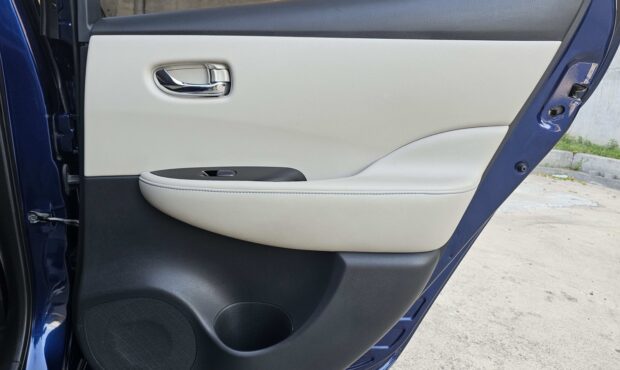 Мініатюра 47 Nissan Leaf 2019