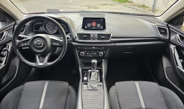 Миниатюра 53 Mazda 3 2018