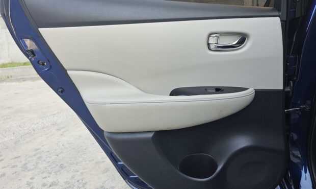 Мініатюра 49 Nissan Leaf 2019