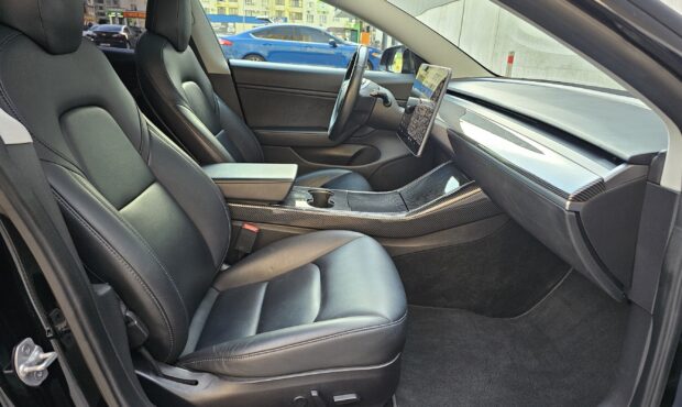 Миниатюра 51 Tesla Model 3 Dual Motor Long Range 2019