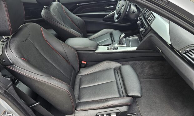 Миниатюра 54 BMW 4 Series 2016