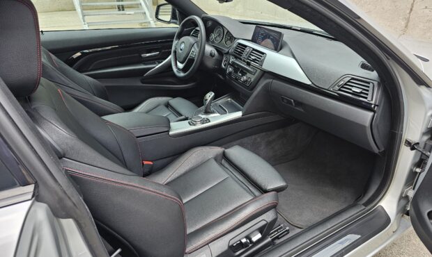 Миниатюра 55 BMW 4 Series 2016