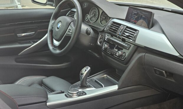 Миниатюра 56 BMW 4 Series 2016
