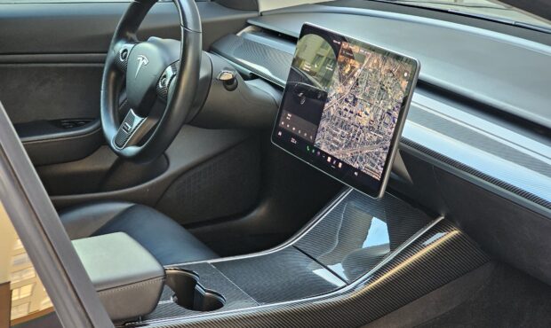 Миниатюра 54 Tesla Model 3 Dual Motor Long Range 2019