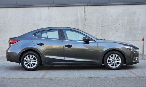 Миниатюра 6 Mazda 3 2017