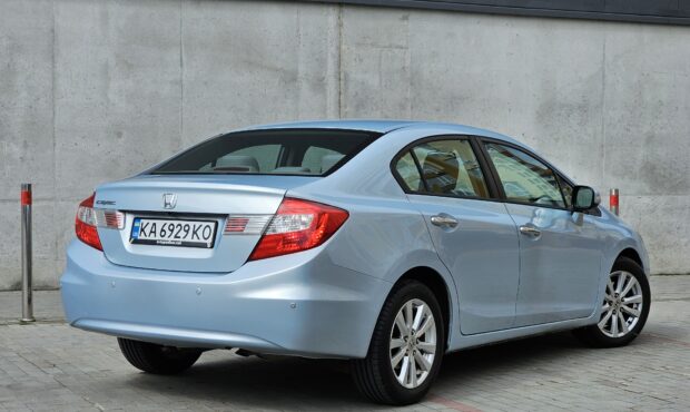 Мініатюра 6 Honda Civic 2012