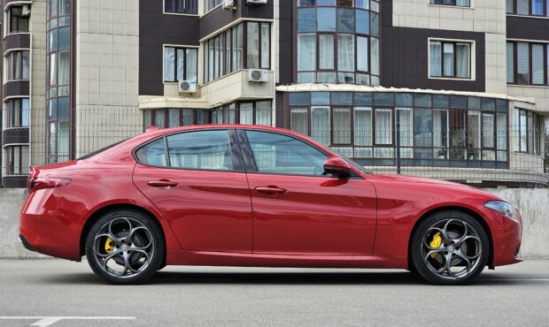 Мініатюра 6 Alfa Romeo Giulia 2019