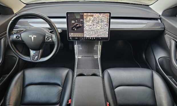 Миниатюра 59 Tesla Model 3 Dual Motor Long Range 2019