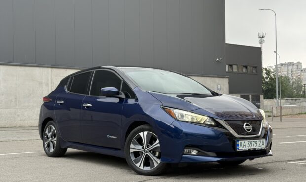 Миниатюра 7 Nissan Leaf 2019
