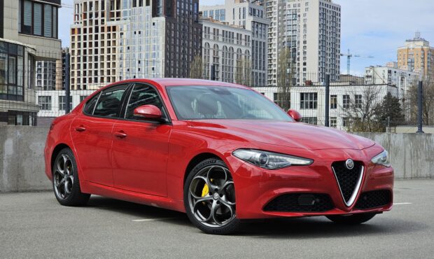 Мініатюра 7 Alfa Romeo Giulia 2019