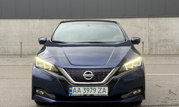 Миниатюра 8 Nissan Leaf 2019