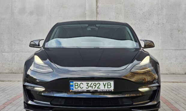 Миниатюра 8 Tesla Model 3 Dual Motor Long Range 2019