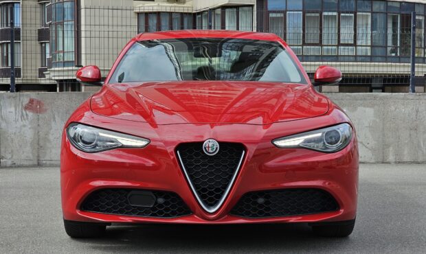 Мініатюра 8 Alfa Romeo Giulia 2019