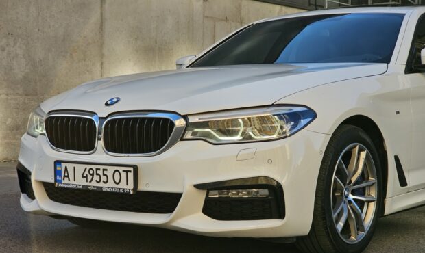 Мініатюра 12 BMW 5 Series 2017 G30 X-Drive M-Pack
