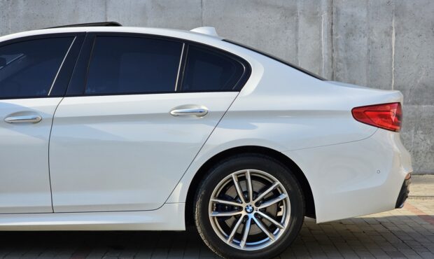 Мініатюра 14 BMW 5 Series 2017 G30 X-Drive M-Pack