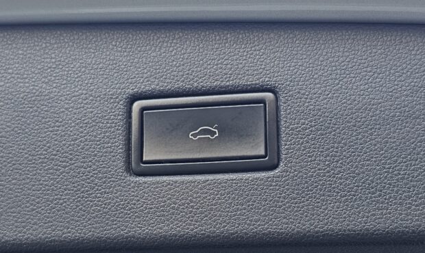 Мініатюра 25 Volkswagen Tiguan 2020