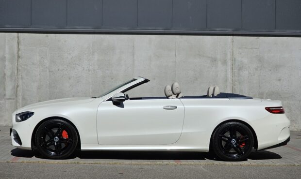 Мініатюра 2 Mercedes-Benz E-400 Cabriolet 2018