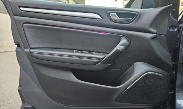 Мініатюра 21 Renault Megane 2018