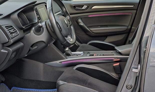 Мініатюра 23 Renault Megane 2018
