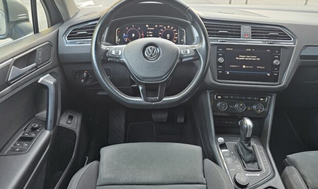 Мініатюра 32 Volkswagen Tiguan 2020