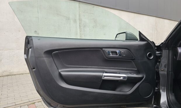 Мініатюра 29 Ford Mustang 2016