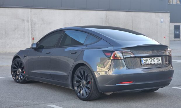Мініатюра 3 Tesla Model 3 2021 Performance EU