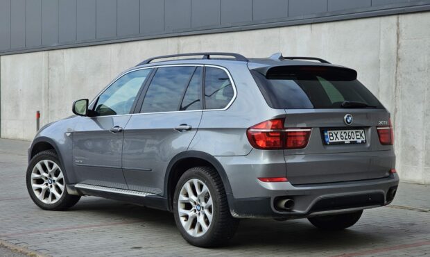 Мініатюра 3 BMW X5 2013