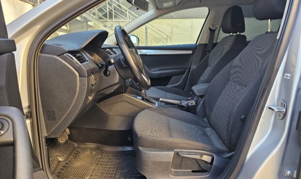 Мініатюра 30 Skoda Octavia A7 2013 1.6d