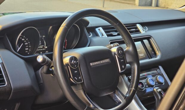 Мініатюра 32 Land Rover Range Rover Sport 2016
