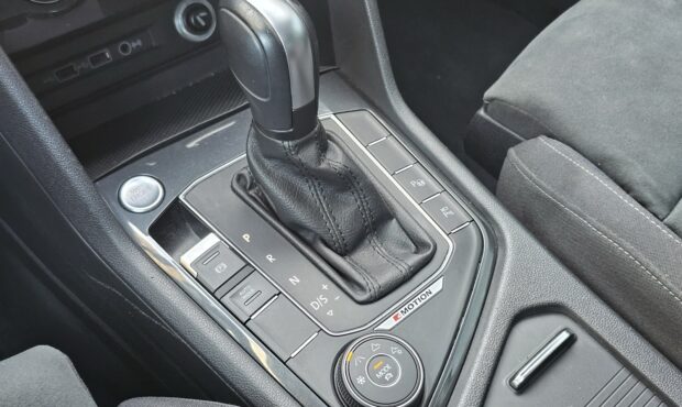 Мініатюра 43 Volkswagen Tiguan 2020