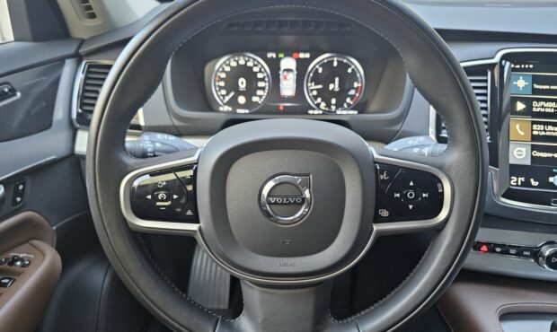 Мініатюра 35 Volvo XC90 2019