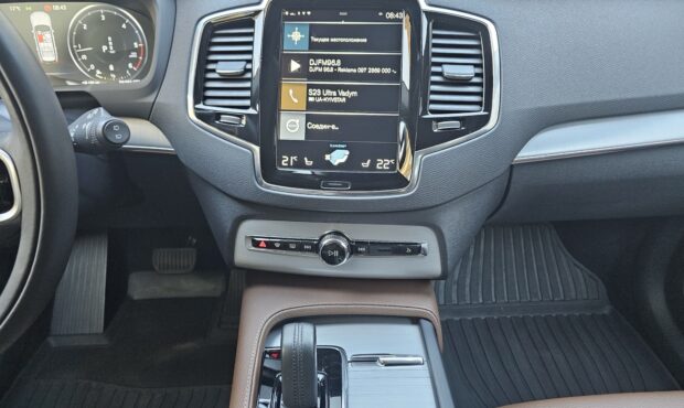 Мініатюра 42 Volvo XC90 2019