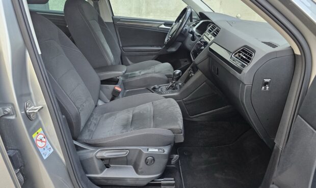 Мініатюра 47 Volkswagen Tiguan 2020