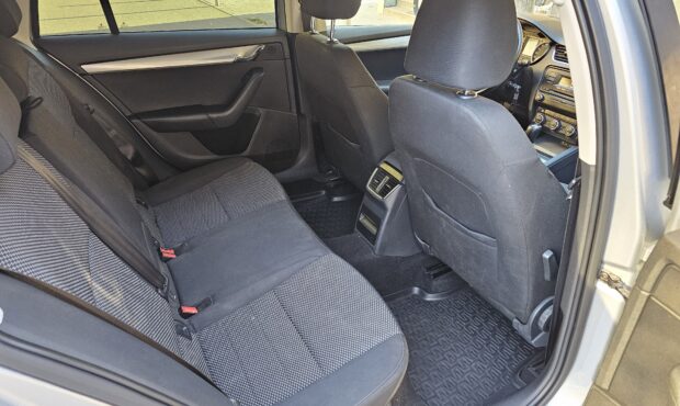 Мініатюра 43 Skoda Octavia A7 2013 1.6d