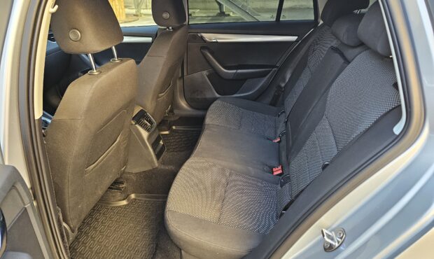 Мініатюра 44 Skoda Octavia A7 2013 1.6d