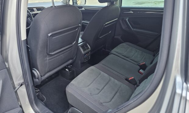 Мініатюра 54 Volkswagen Tiguan 2020