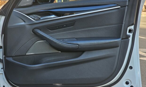 Мініатюра 60 BMW 5 Series 2017 G30 X-Drive M-Pack
