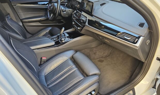 Мініатюра 62 BMW 5 Series 2017 G30 X-Drive M-Pack