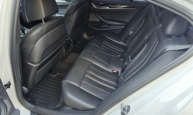 Мініатюра 67 BMW 5 Series 2017 G30 X-Drive M-Pack