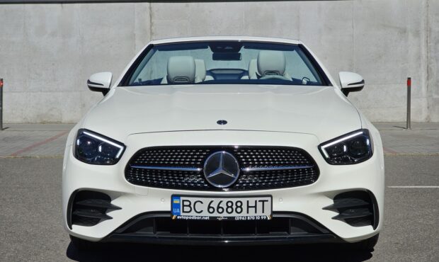 Мініатюра 8 Mercedes-Benz E-400 Cabriolet 2018