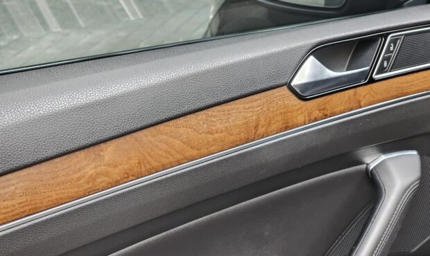 Миниатюра 17 Volkswagen Passat 2017