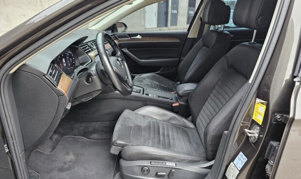 Миниатюра 19 Volkswagen Passat 2017