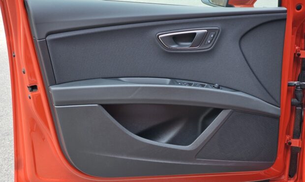 Мініатюра 26 Seat Leon FR Orange 2016